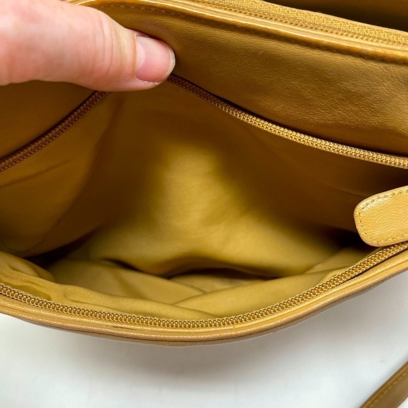 Talbots Leather Crossbody Bag – Yellow Tan – Adjustable Strap - Picture 11 of 12